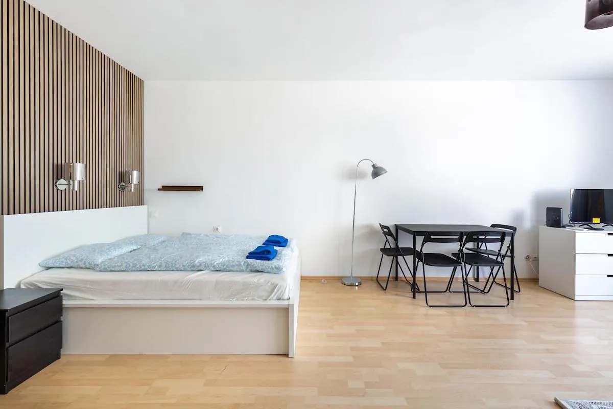 Fut26 Peaceful, Stylish Studio Behind Corvin Plaza Budapest