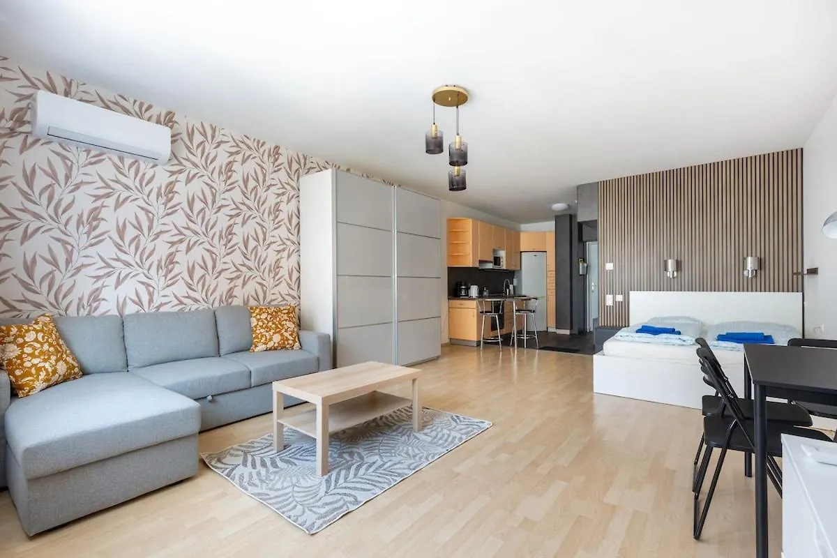 Apartment Fut26 Peaceful, Stylish Studio Behind Corvin Plaza Budapest